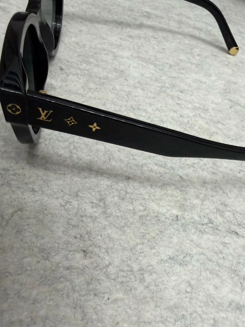 Louis Vuitton Women's Black Sunglasses